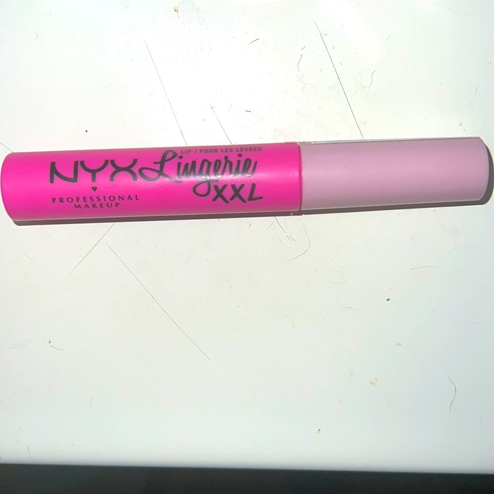 #NYXCOSMETICS Lingerie XXL Knockout